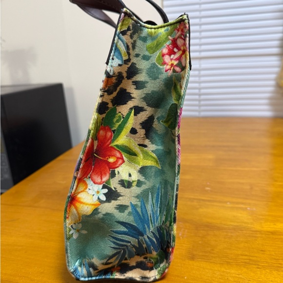 Guess Multicolor Floral and Leopard Tote - Picture 5 of 8
